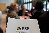 Symbolfoto rückenwind+